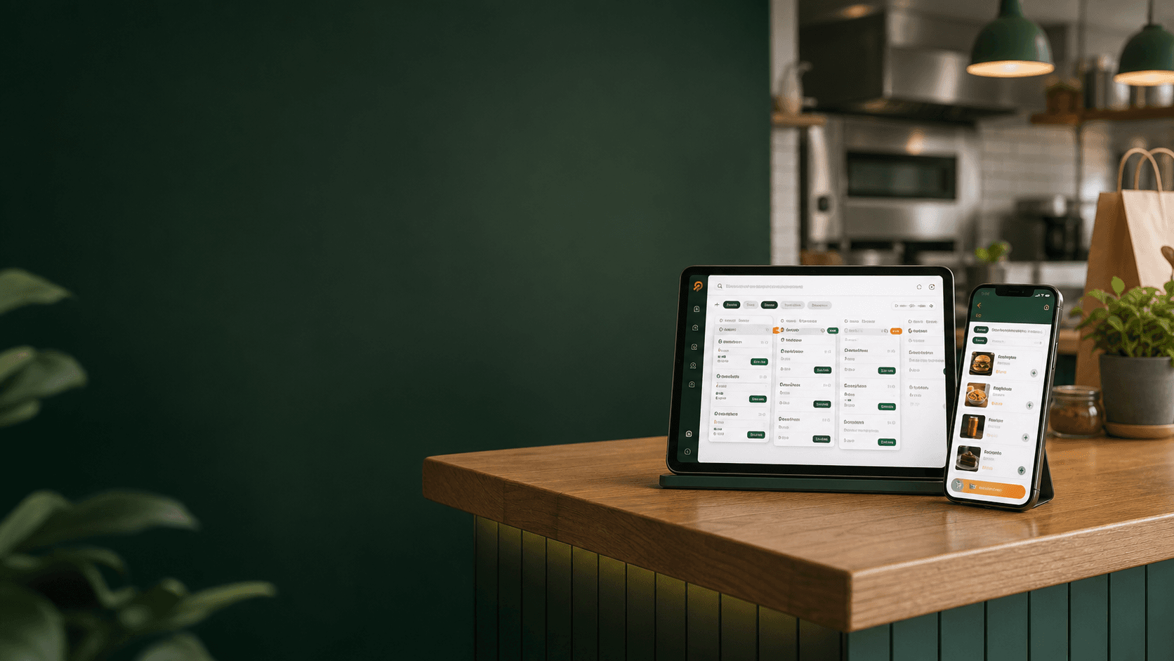 Painel de pedidos e cardápio digital da PediVou em uma operação de restaurante